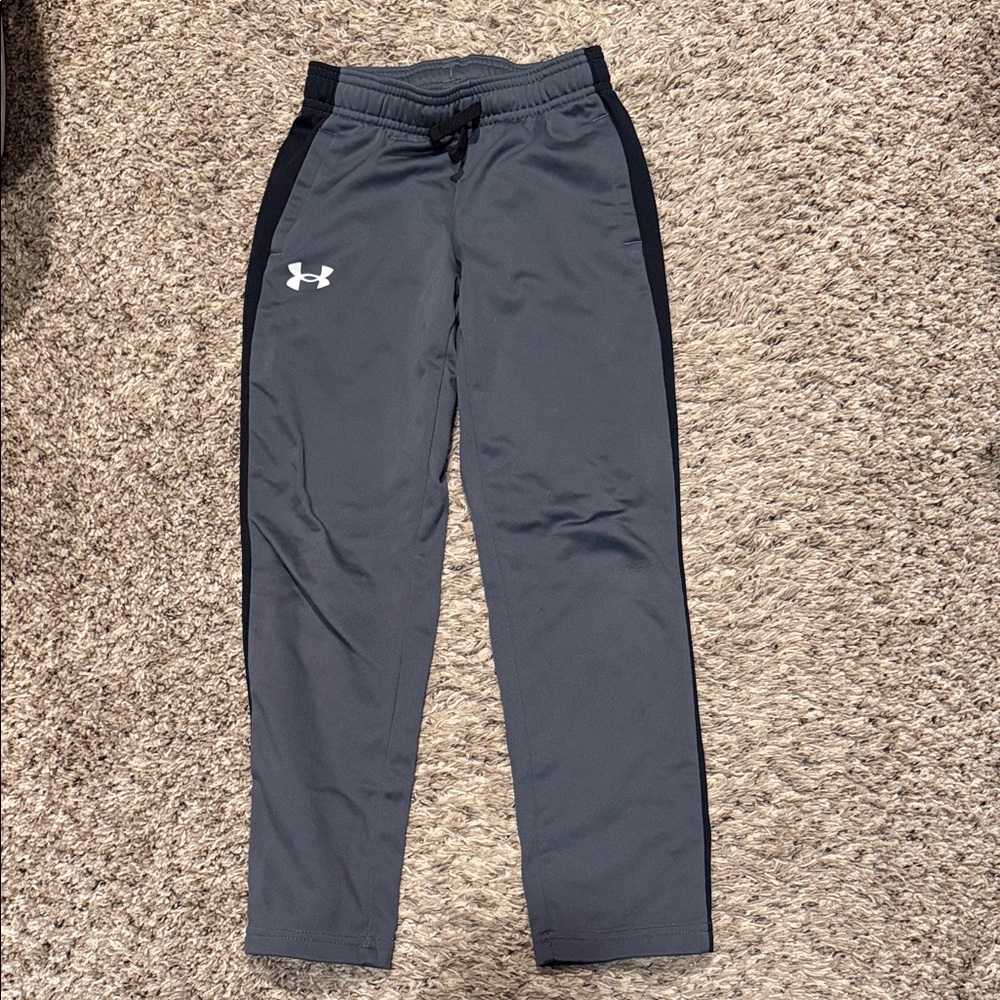 NWOT Under Armour joggers